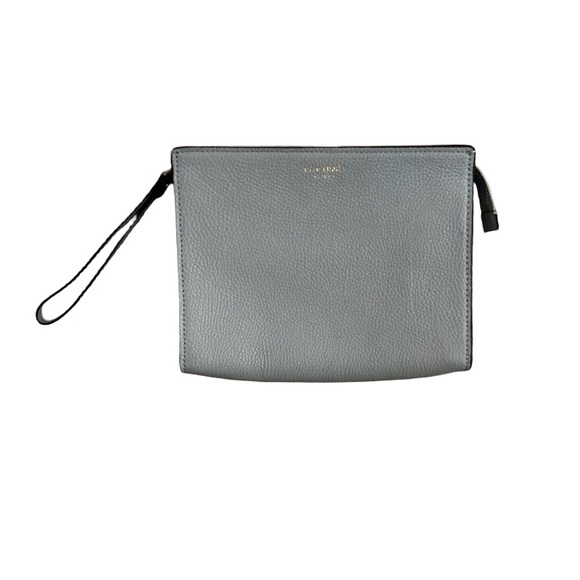 IN EXCELLENT CONDITION ! KATE SPADE Pebble Leather Wristlet - Picture 1 of 10